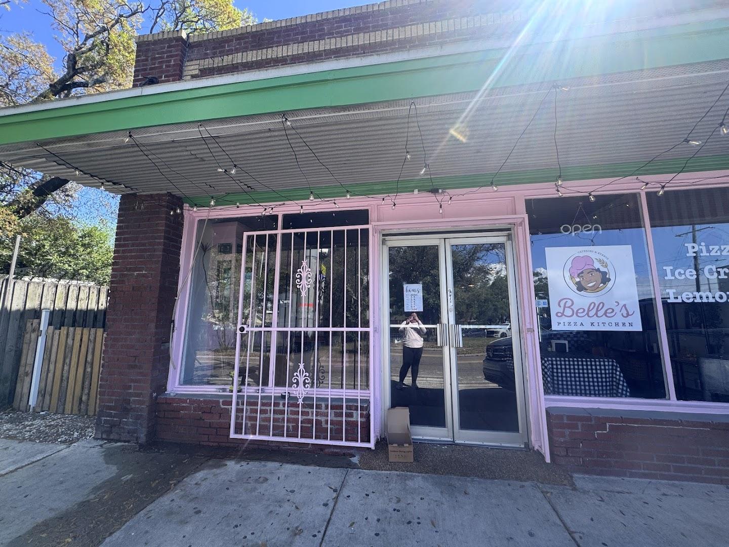 Belle's Pizza Kitchen